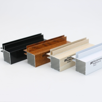 Profilo di alluminio di lucidatura dell'armadio da cucina di High Glossy Silver del produttore di Foshan