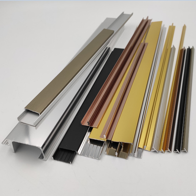Profili di alluminio T ed U della disposizione di tolleranza 0.12mm e forma di G