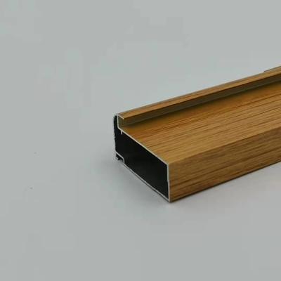 il legno di profilo di 5.8M Aluminium Kitchen Cabinet ha ricoperto lo spessore di 1.4mm