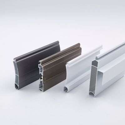Prezzo buono profili di alluminio dell'otturatore del rullo di 1.5mm - di 0.4mm per la ferrovia di guida in linea