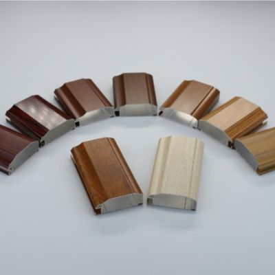 Prezzo buono Profili di alluminio dell'armadio da cucina di Glossy Silver Polishing del produttore professionista in linea