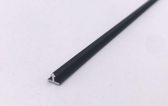 Prezzo buono 6mm T modellano la tolleranza anodizzata d'argento 0.12mm delle estrusioni di alluminio della disposizione in linea